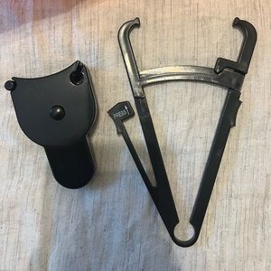 Body fat measure and measuring tape